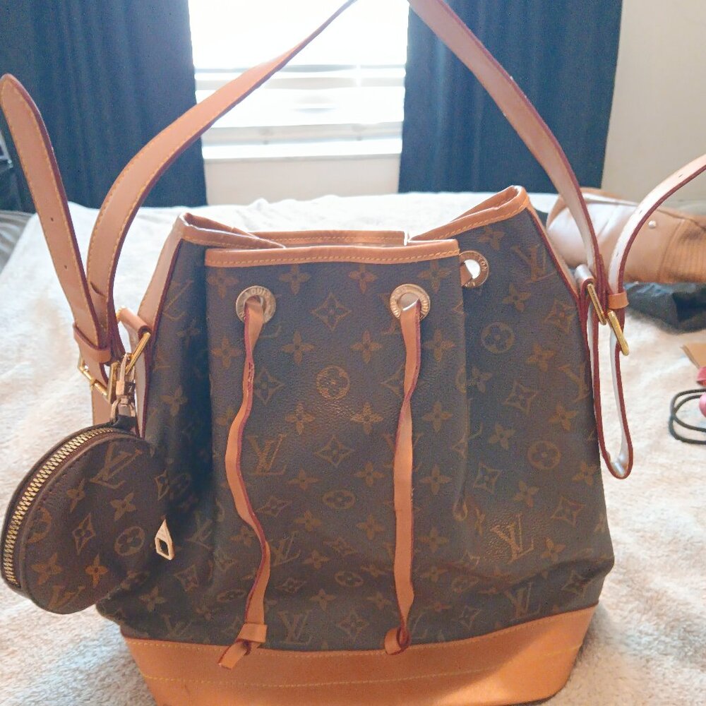 Knock Off Louis Vuitton Bucket Handbag